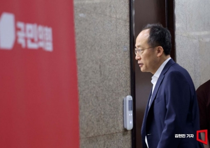 [포토] 출근하는 추경호 원내대표