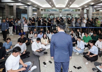 [포토] 금융위원장 후보자에게 쏠린 관심