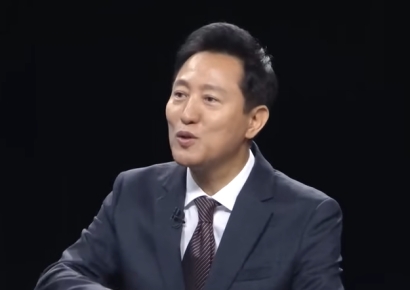 오세훈, 광화문 100m 태극기 논란에 "110억은 여러 부대시설 때문"