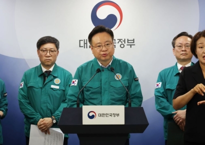 정부 "전공의 행정처분 철회"…형평성 논란엔 "의료공백 해소 시급"