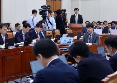 [포토] 이창용 총재, 기재위 업무보고