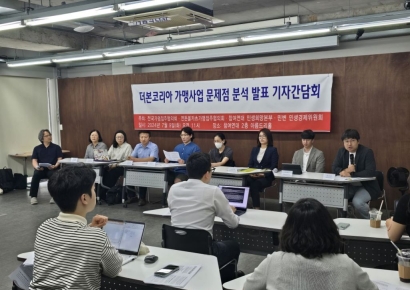 "백종원 가맹점 매출 반토막"vs"소규모 점포 많아져"(종합)