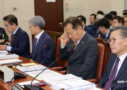 '전국민 25만원 지원법'에 행안장관 "지방재정에 큰 부담 줄 것"