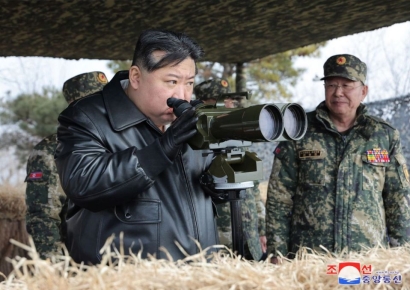 '尹 지지율' 하락 노렸나…'대적연구원' 등장시킨 북한