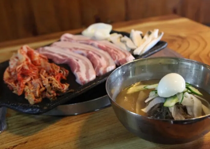 "삼겹살·냉면서 냄새난다"며 환불요구…업주 "사흘 전 배달한 건데"