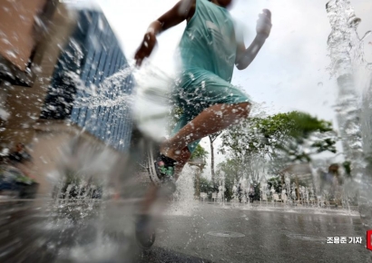 [포토] 더위 탈출