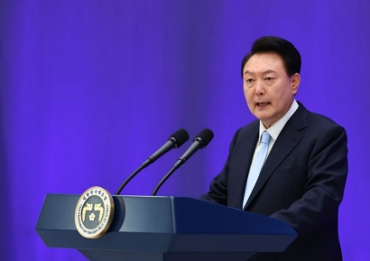 尹 "북한 동포 단 한분도 돌려보내지 않을 것…강제북송 안되게 외교노력"