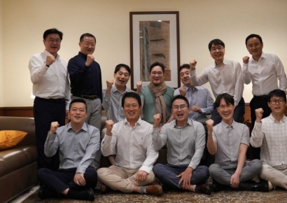 이재용, 인도 뭄바이 출장 "승부근성·절박함으로 역사 만들자"