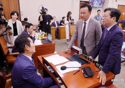 野, 이원석 검찰총장 등 추가 증인 채택…與 "탄핵 청문회 원천 무효"