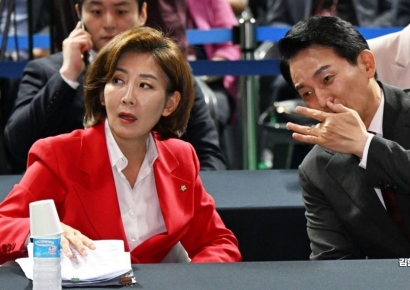 [포토] 대화하는 나경원-원희룡