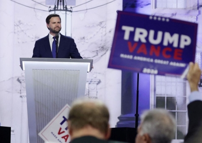 "바이든 실패하고 또 실패" 저격수 자처한 '흙수저' 밴스(종합)