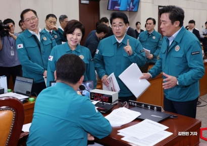 野, '전국민 25만원' 행안위 강행처리…이르면 25일 본회의서 처리(종합)