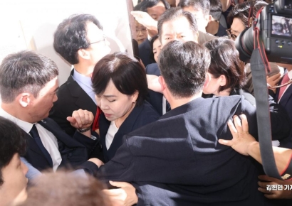 [포토] 청문회장 향하는 전현희-정청래