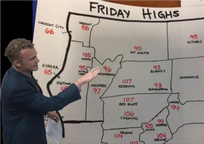  글로벌 IT 대란…美기상캐스터, '손 글씨' 일기예보 소환