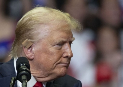 "늙은이를 후보로?" 트럼프 부메랑 된 고령공격…건강진단서 주목