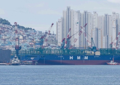 '반도체 수출 덕분'…경상수지 4개월 연속 흑자(상보)