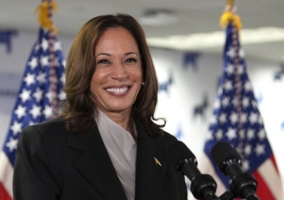 해리스 "민주당 단결시켜 승리"…대권 도전 첫 행보