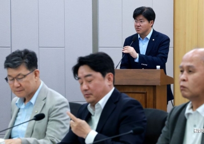 [포토] 인사말하는 박상혁 의원