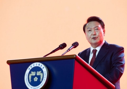 尹대통령 "올림픽 참가 선수·지도자 자랑스러워…팀 코리아 파이팅"