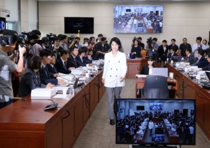 [포토] 이진숙 방통위원장 후보자 인사청문회
