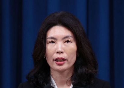 유혜미 저출생수석 "아이돌봄 일차적 책임 엄마라는 사회적 인식 문제"