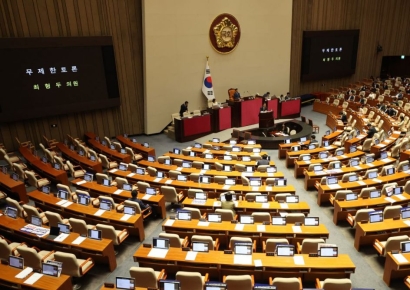 野, 방통위법 본회의 상정…4박5일 필리버스터 돌입