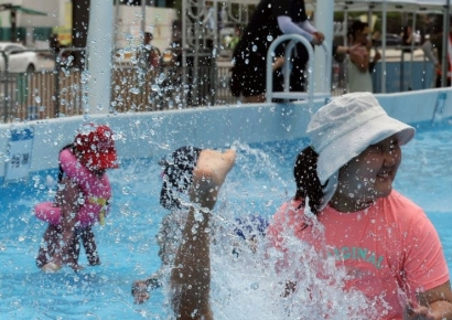 [포토] 2024 서울 썸머비치 개장 