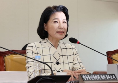 이진숙 방통위원장 후보자에 野 "당장 사퇴", 與 "비정상 청문회"