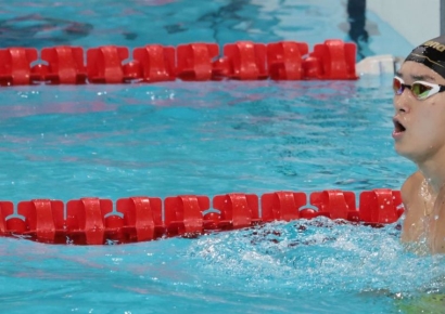 '페이스 조절?' 김우민 예선 7위로 400m 결선 진출[파리올림픽]