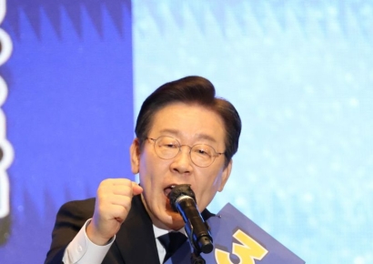 김두관·정봉주 전당대회 설전에…이재명 "총구는 밖으로 향해야"