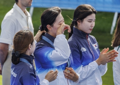 尹 "대한민국 1등이 세계 1등"…올림픽 女양궁 10연패 위업 축하