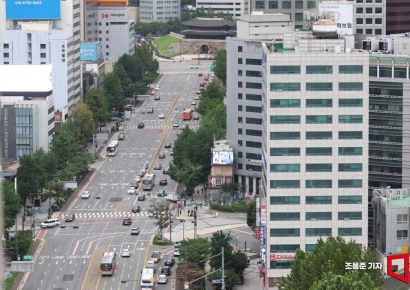 [포토] 휴가철 돌입...한산한 도심 도로