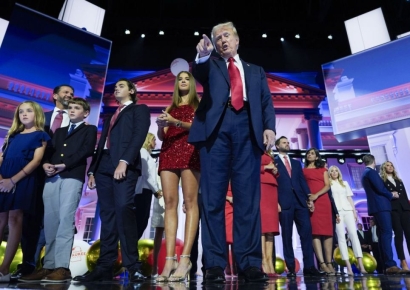 "트럼프, 핵폭탄급으로 미쳐"…계속되는 조카 폭로