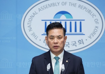 검찰, ‘민주당 돈봉투 수수 의혹’ 박영순 전 의원 소환