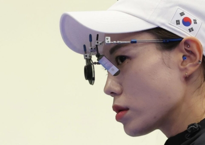 "런웨이에 있어도 안 어색해"…외신도 놀란 김예지신드롬 [파리올림픽]