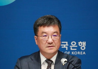 한은 "물가 앞으로도 2.0% 전후 등락…관세·환율 등 불확실성 크다"