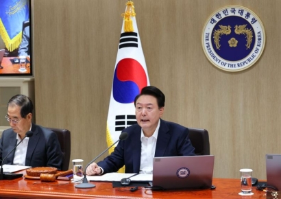 尹, 5일부터 여름휴가…내수 진작 위한 행보 나서(종합)