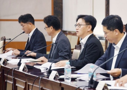 정부 "외환시장 구조개선 성과…RFI 등록 요건 완화 예정"