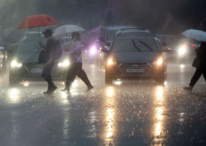 "20~22일 많은 비" 전국 산사태 위기경보 '주의' 발령