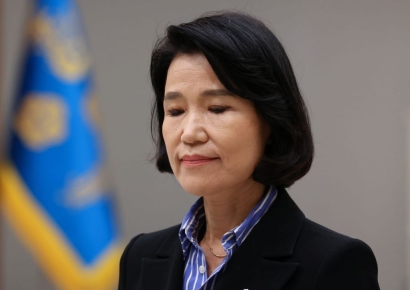 이진숙 방통위원장 "거야 탄핵소추 횡포에 당당히 맞설 것" 