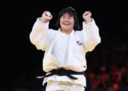 "24년만에 해냈다"…유도 김하윤, 여자 최중량급 동메달[파리올림픽]
