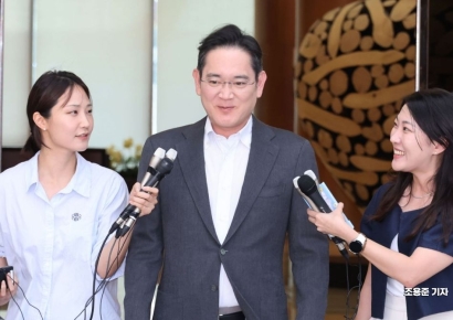 [포토] 파리 올림픽 출장 마치고 귀국하는 이재용 회장