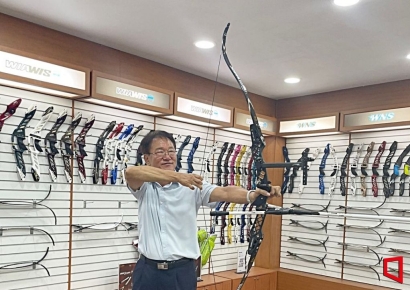 '연봉 1억' 양궁 코치 그만두고…금메달리스트 활 만드는 중소기업 오너