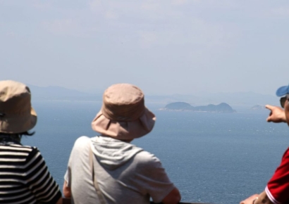 군 "북한 주민 1명 한강하구 중립수역 넘어 귀순"(종합)