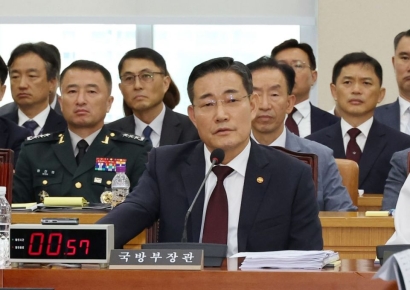 신원식 국방장관 "독자 핵무장 시 안보 위협 커"