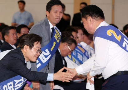 김두관, 연설 중 쏟아진 야유에 "우리 당 미래 걱정 돼"