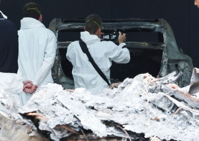 배터리 수급처 직접 찾는 벤츠 차주…화재대책 머리 맞대는 民官