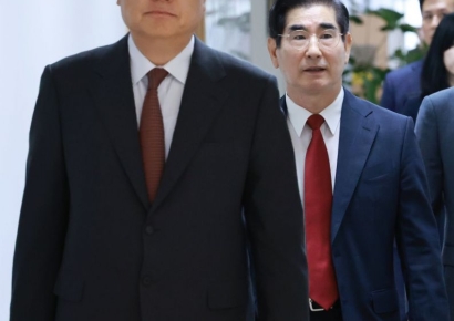 국방장관·안보실장 교체 왜…"급변 외교안보 환경 대응 차원"