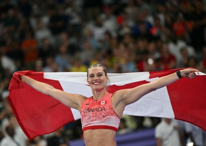 동메달 따고 '트월킹' 선보인 미녀새…유료 성인물 활동 입길