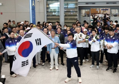 [포토] ‘역대 최고 성적’ 파리올림픽 선수단 본진 귀국